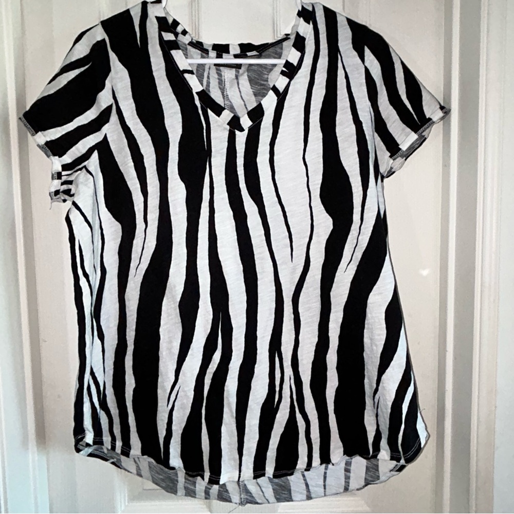 Rachel Zoe Monochrome‎ Zebra Stripe V-Neck Tee Size 1X